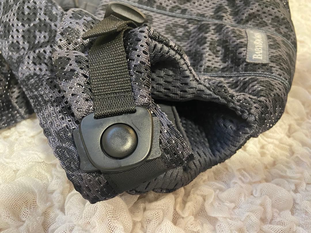 BABYBJÖRNベビーキャリアMINI【アンスラサイトレパード：廃盤カラー】