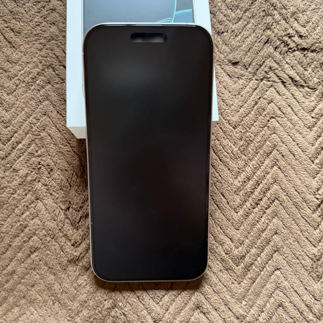 【美品】iPhone 16 Pro 128GB ホワイトチタニウム SIMフリー