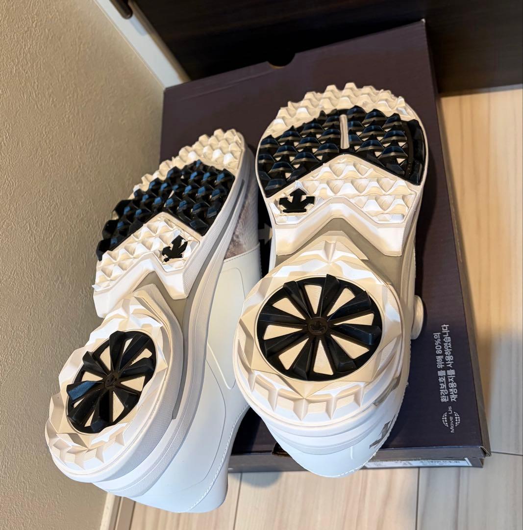 新品未使用　デサント　ゴルフシューズ27.5㎝