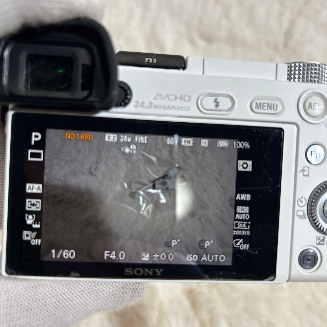【美品】SONY α6000 ボディILCE-6000 ホワイト