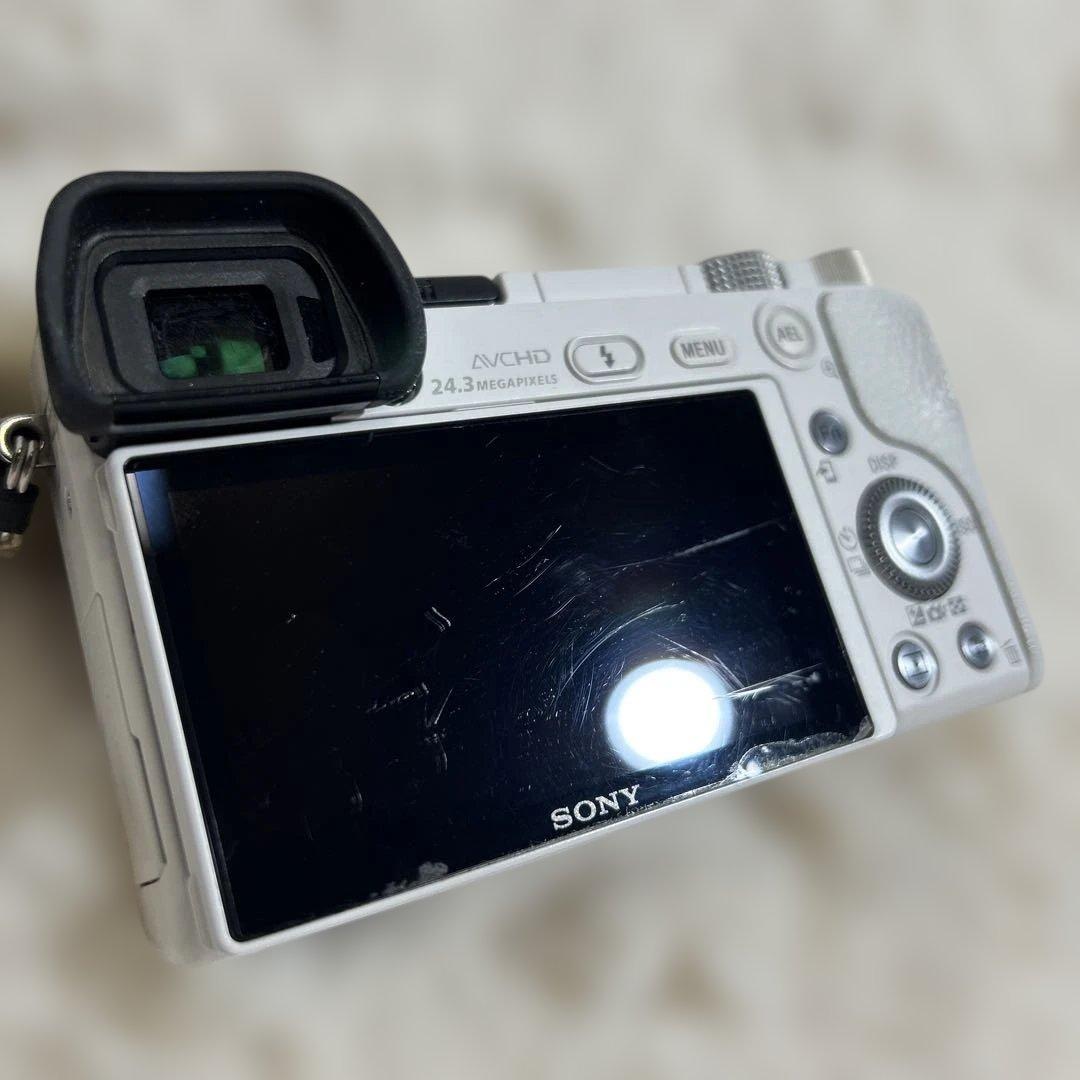 【美品】SONY α6000 ボディILCE-6000 ホワイト