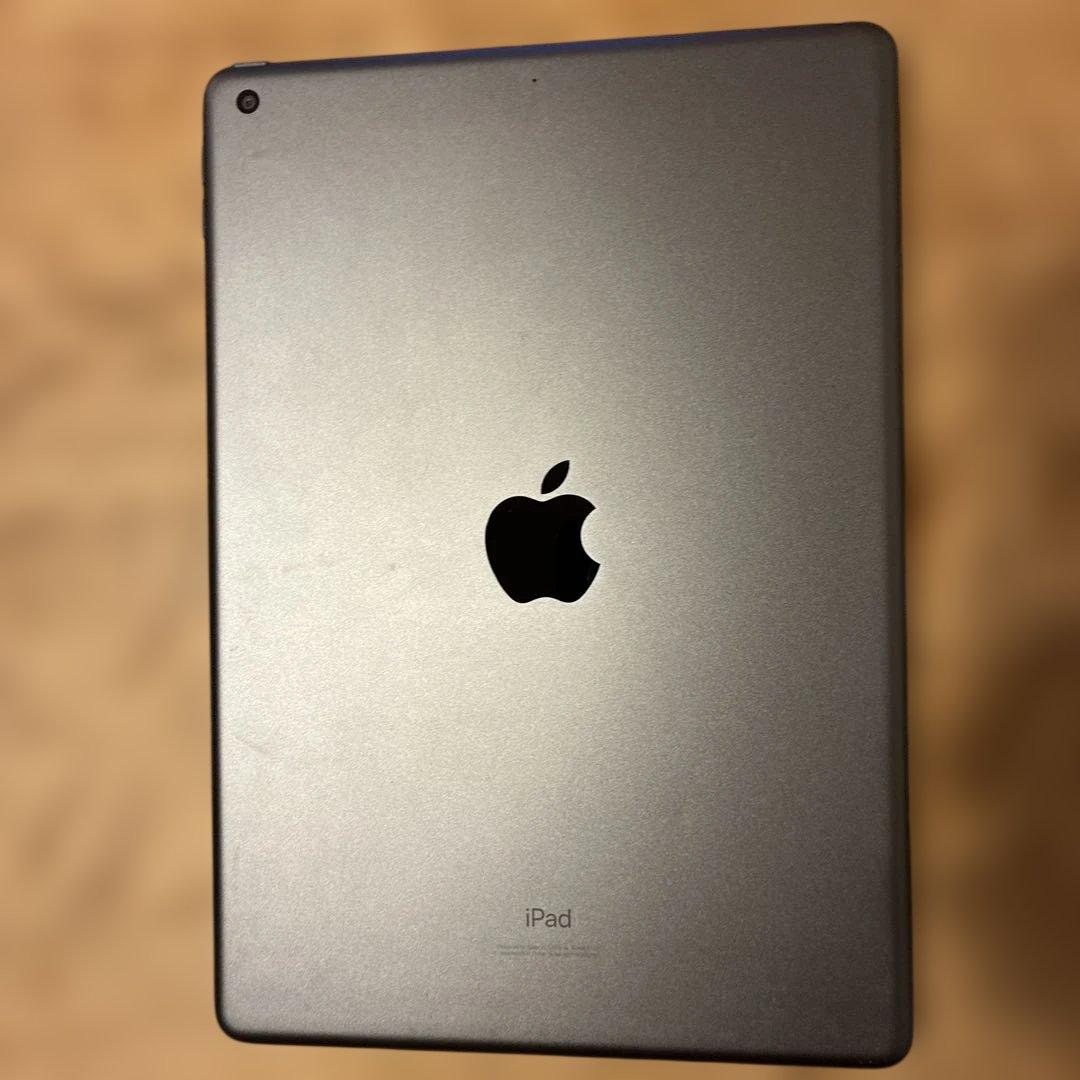 iPad 第8世代　128GB Wi-Fiモデル