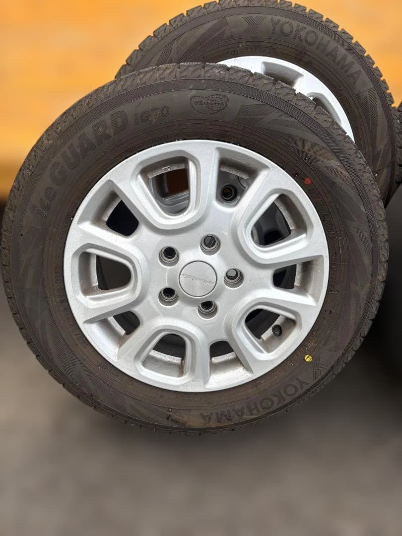 【送料込み】2025年製15インチ スタッドレスタイヤ＆ホイール4本