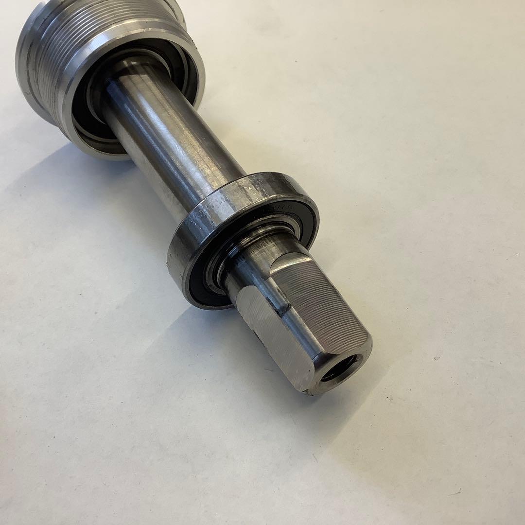 BB チタンシャフト　Axix Lighht Pro