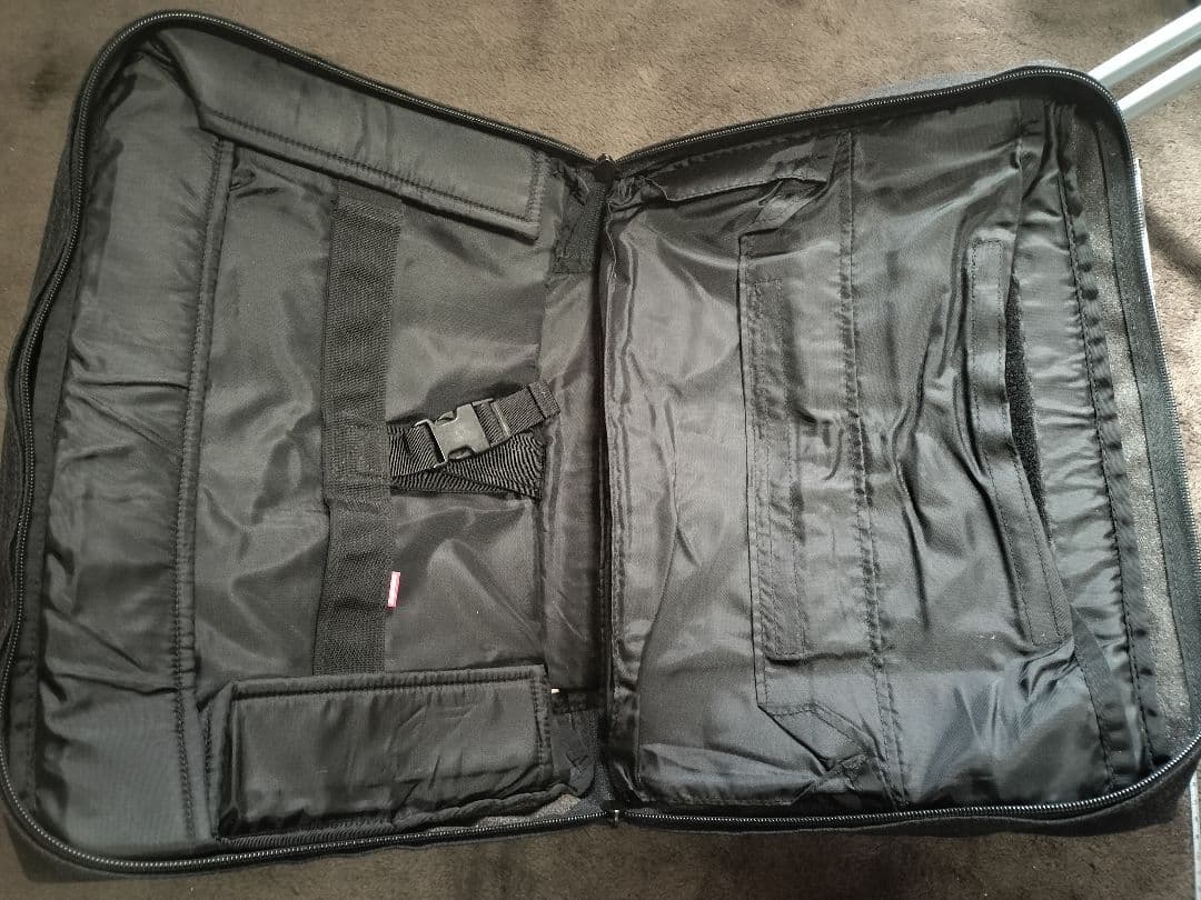 シュプリーム　カバン