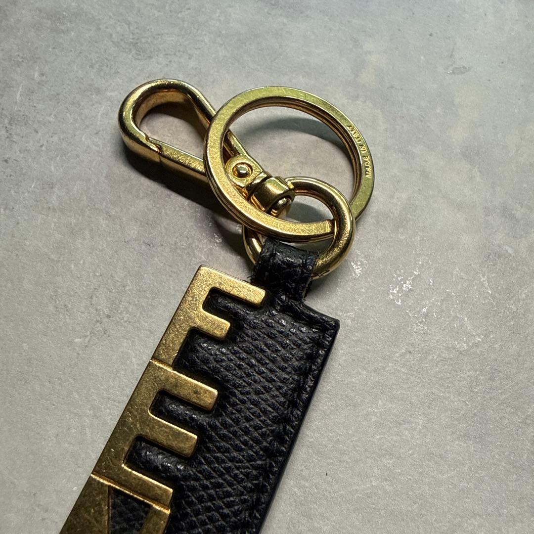 FENDI レザーキーホルダー キーチャーム