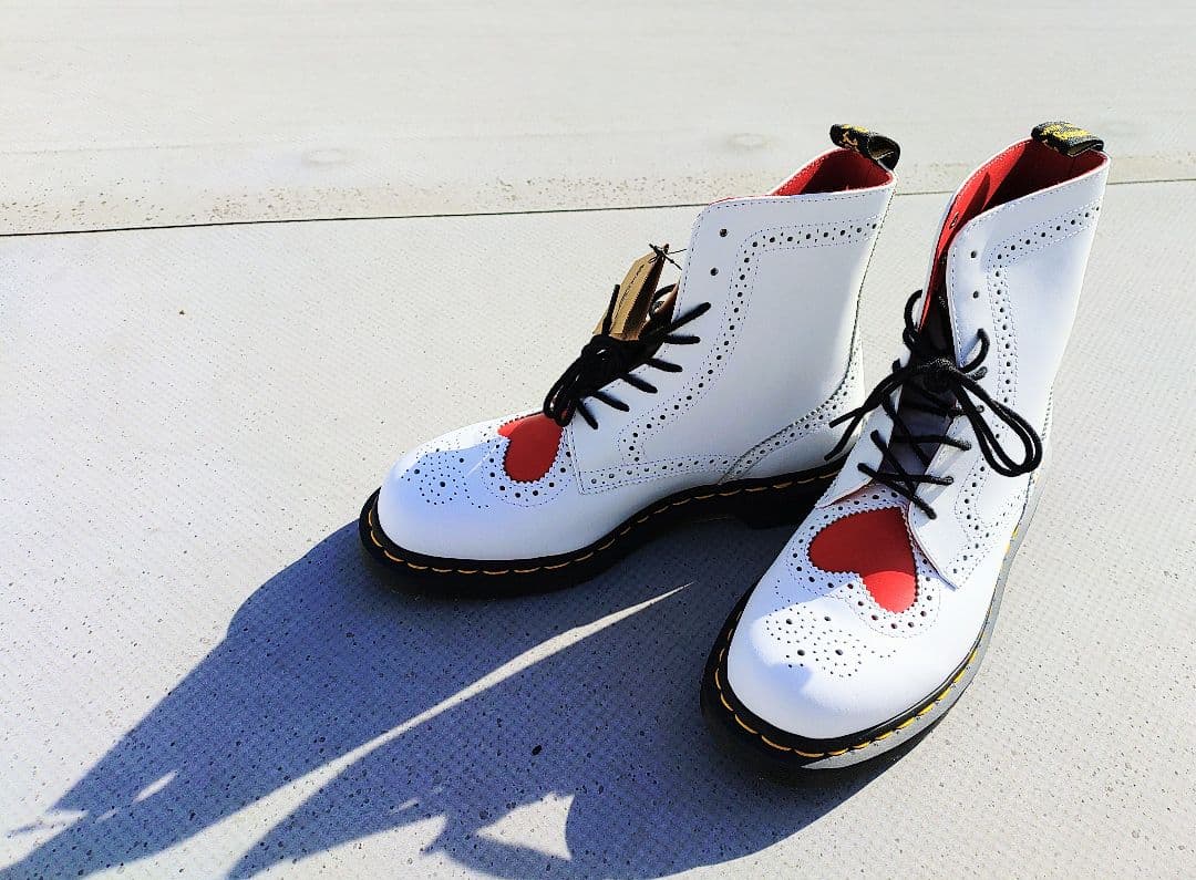 Y*o様 ✨今日だけ価格✨●Dr. Martens ハートデザイン ワークブーツ