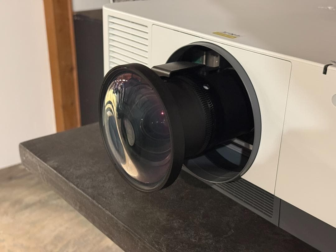 SONY VPL-FHZ91L 現行品美品9000ルーメン 短焦点ズームレンズ付