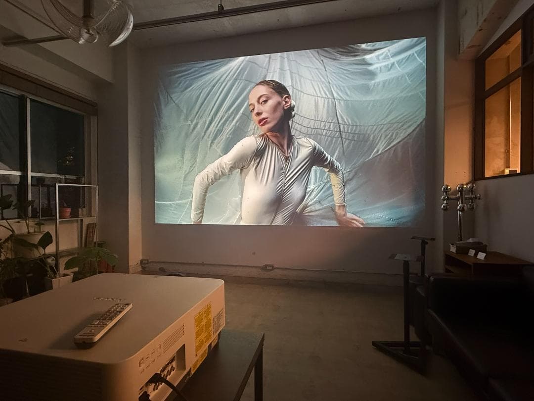 SONY VPL-FHZ91L 現行品美品9000ルーメン 短焦点ズームレンズ付