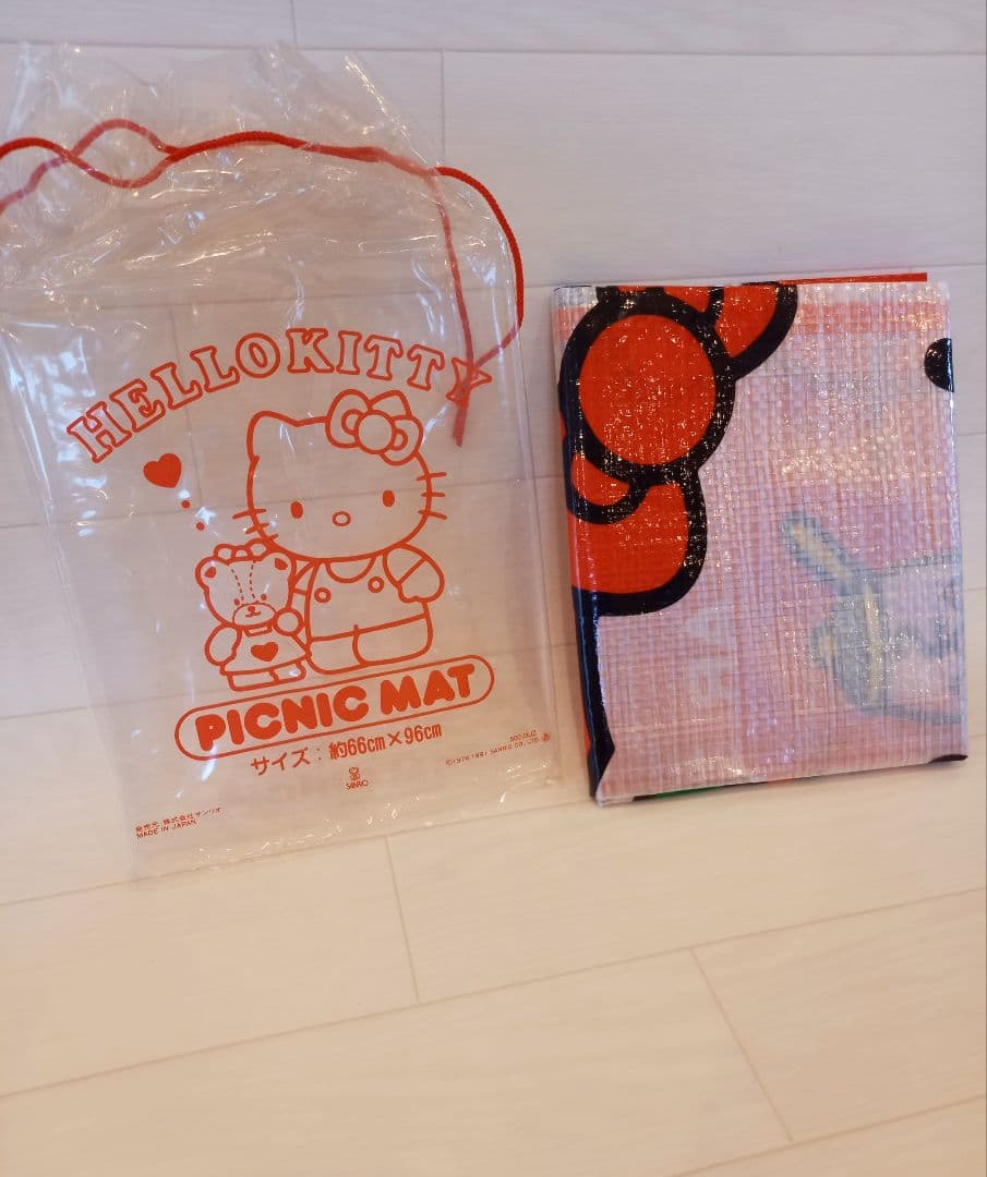 希少　ハローキティ　まとめ売り　小物　シート　水筒　お弁当箱　1989年　レトロ
