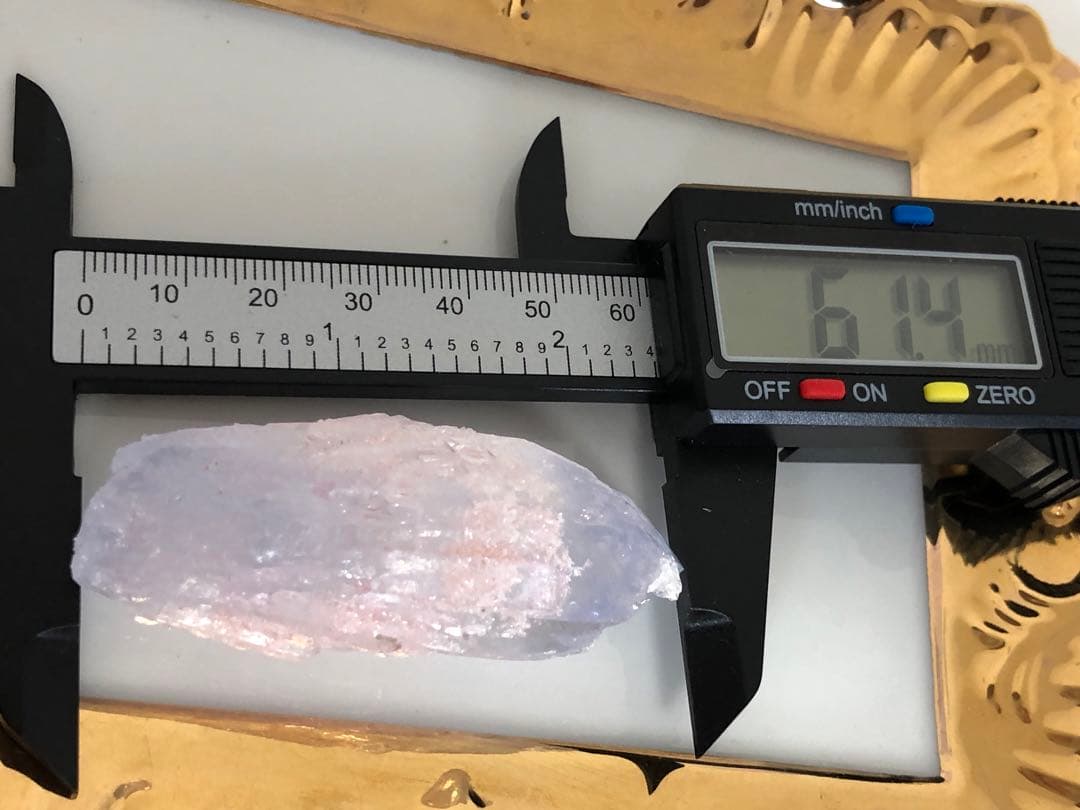 ピンク　パープル　パイナップル　クォーツ