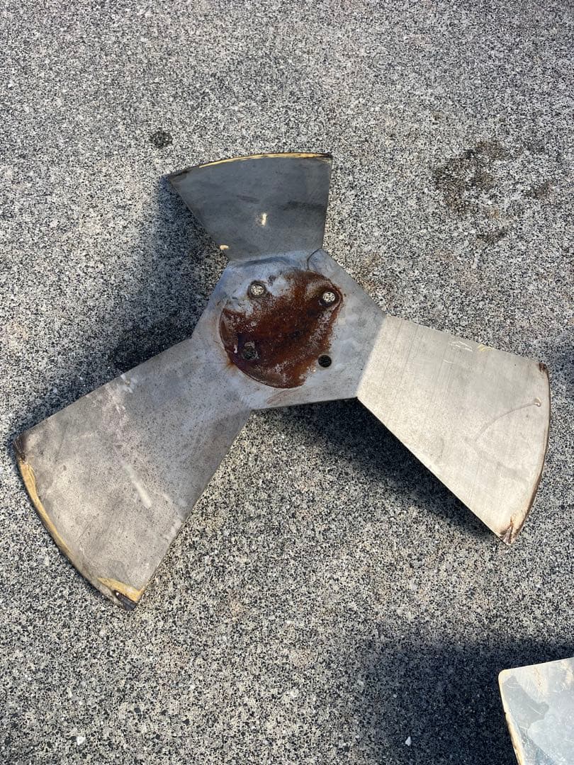 22.5インチ3ブレードプロペラ　スピンナー2枚