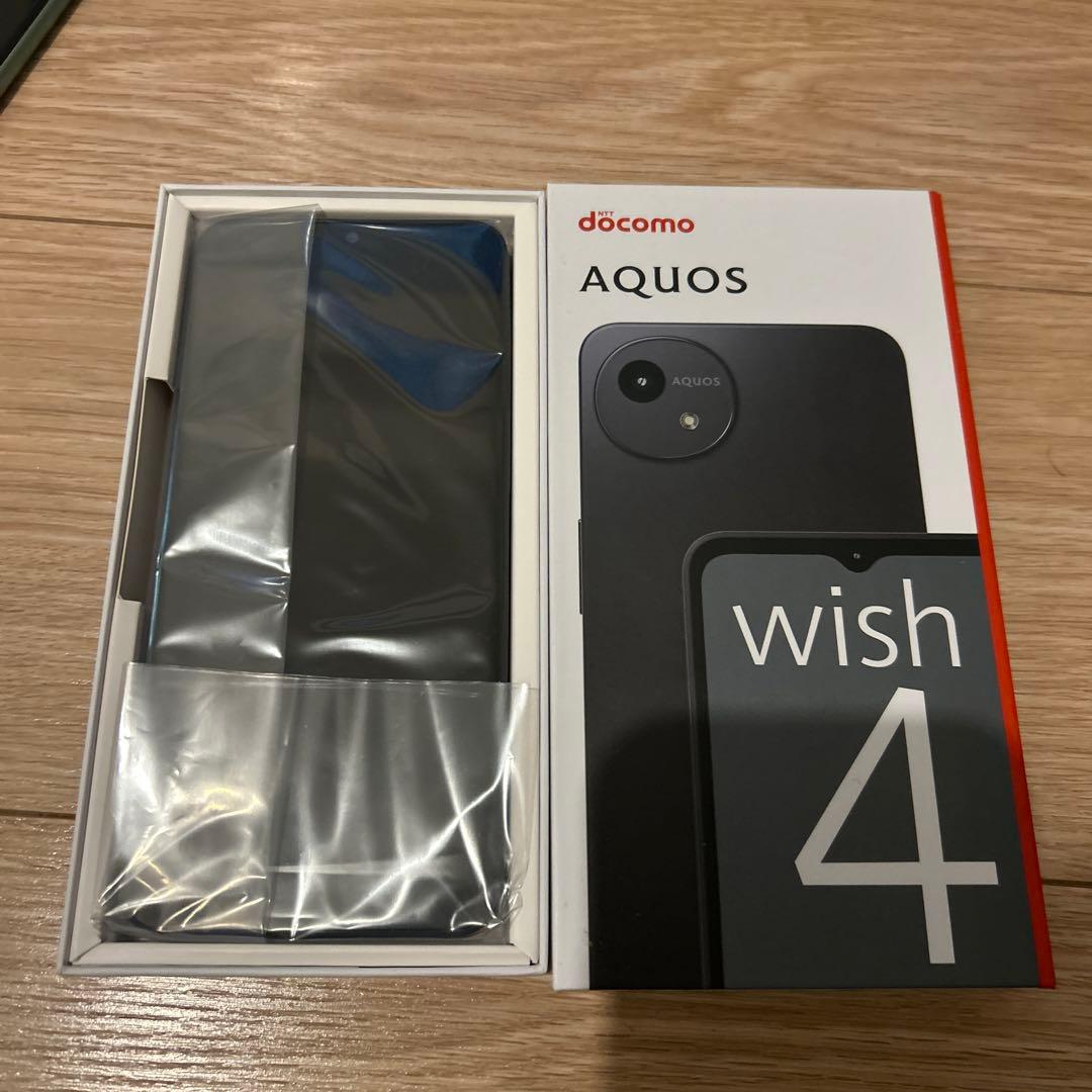 docomo AQUOS wish 4 本体 ブラック