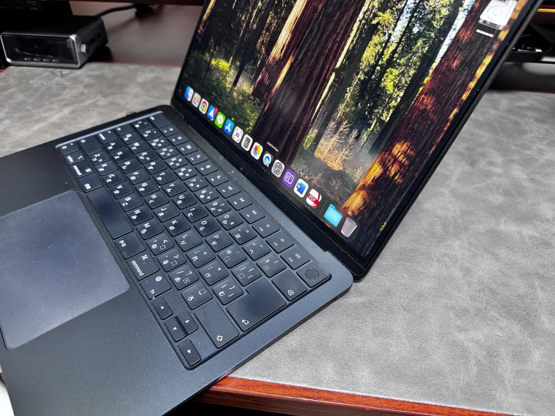 MacBook本体 MacBook Air M2 (2022) 16GB