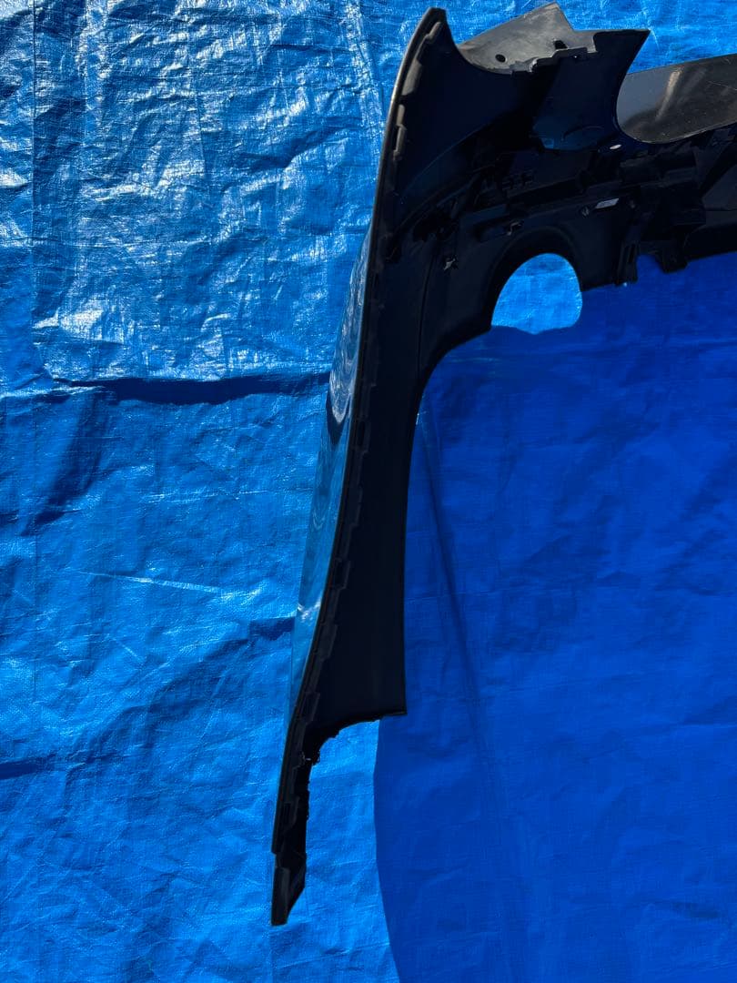 フォードエクスプローラーリアバンパー2012パーキングセンサー付き