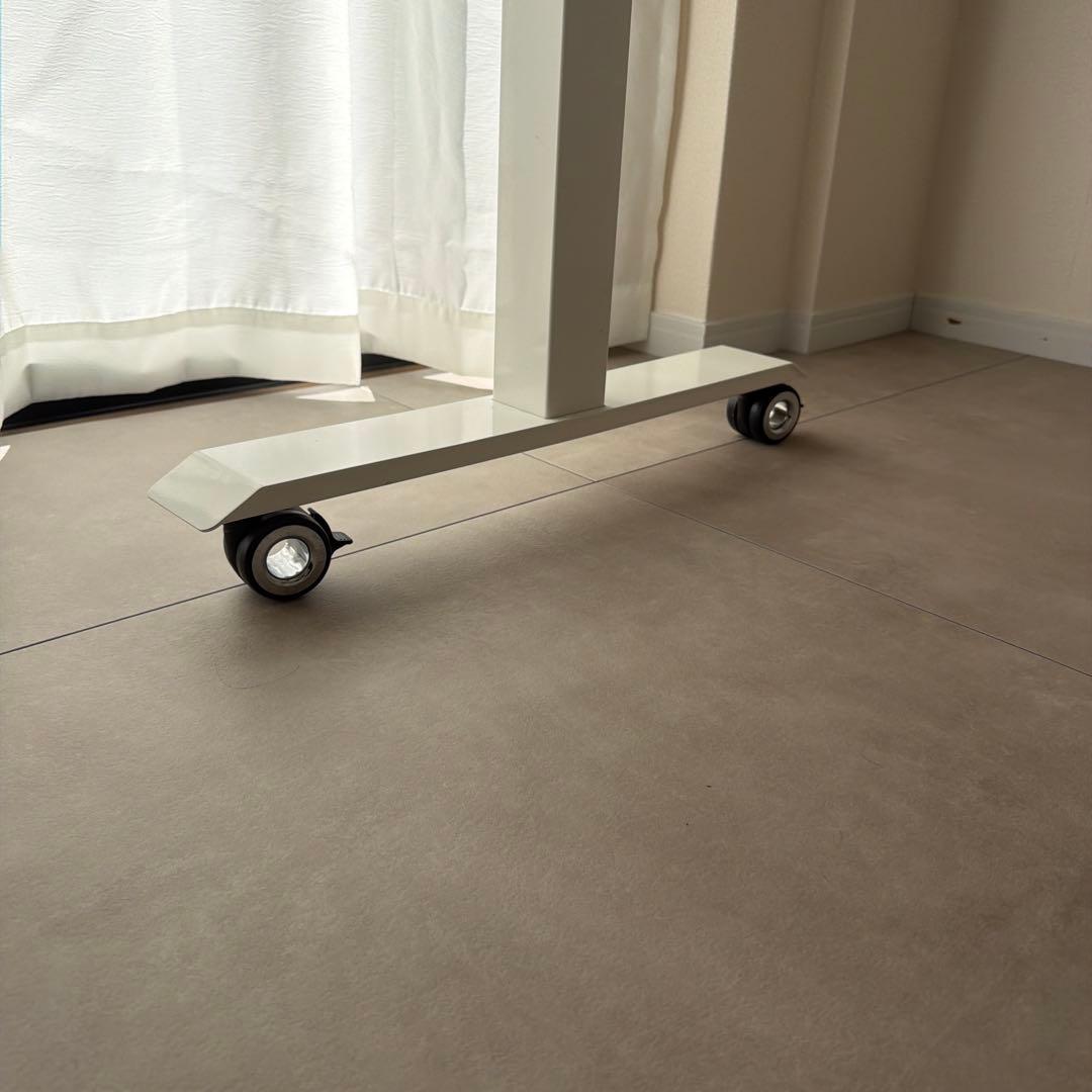 【値下げ中】flexispot e7 ホワイト（キャスター&トレー付き）