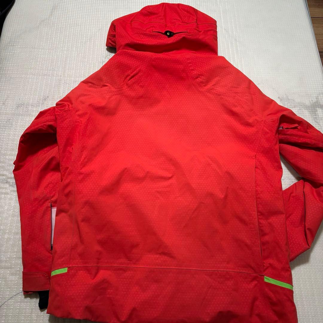 phenix フェニックス　スキー　スノーボードウェア　ジャケット