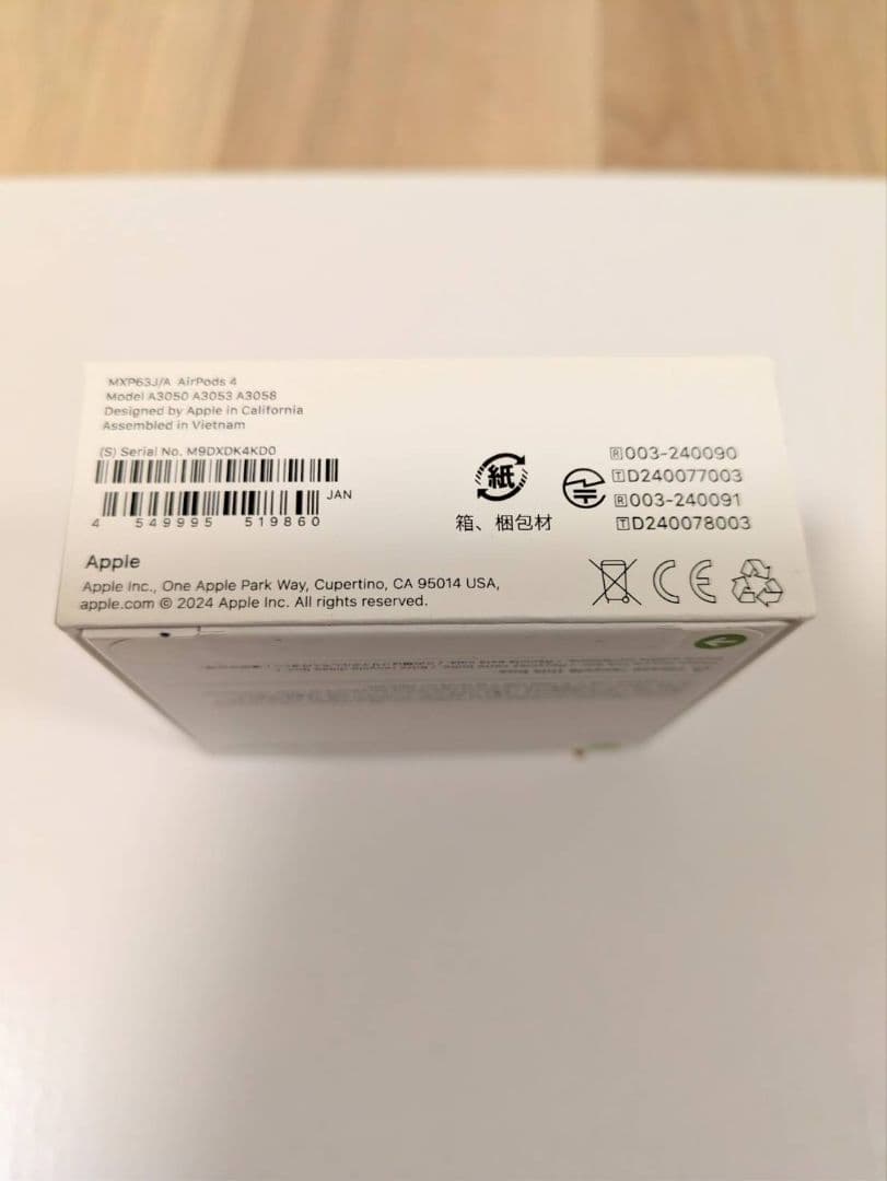 [新品未使用] AirPods 4 ノイズキャンセリング非搭載