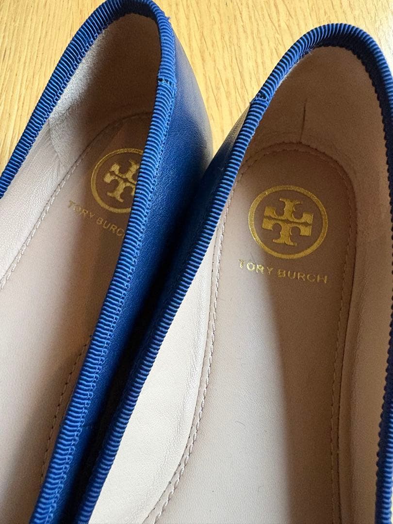 TORY BURCH ネイビー フラットシューズ