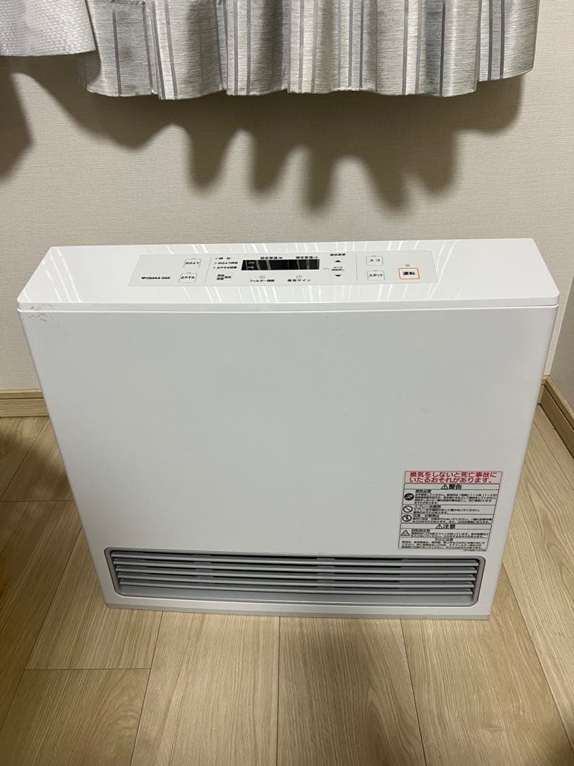 ⭐︎美品⭐︎23年製⭐︎ガスファンヒーター ホワイト リンナイ