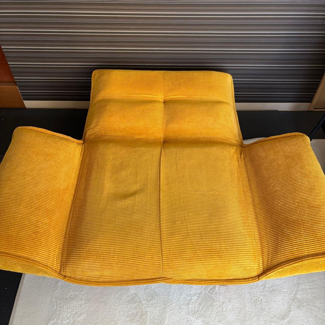 オシャレな1人掛けコーデュロイソファ（オットマン付き）