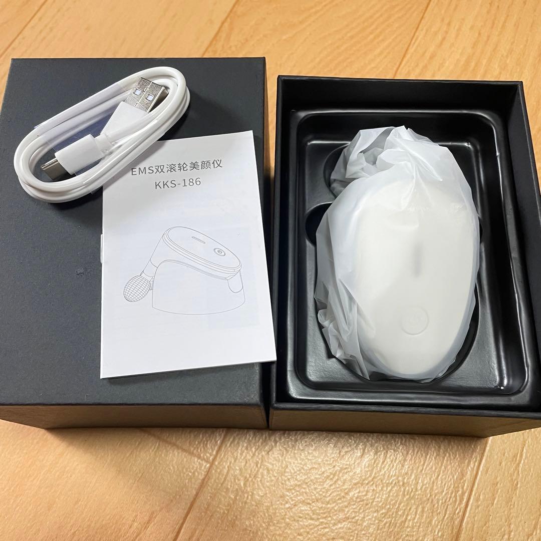 【最新作‼️】EMS 美顔ローラー おうちエステ 軽量 肌ケア フェイスケア 防水