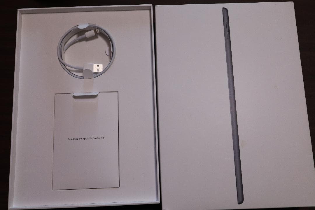 iPad (第7世代) スペースグレー