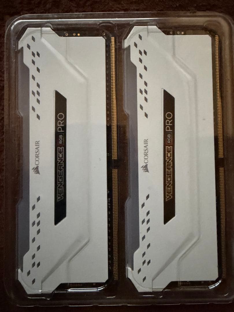 メモリー CORSAIR VENGEANCE RGB PRO DDR4 16GB 3200