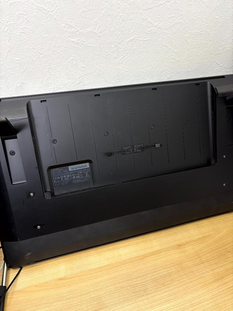 ディスプレイ・モニター本体 Wacom Cintiq Pro 24 (DTH-2420)