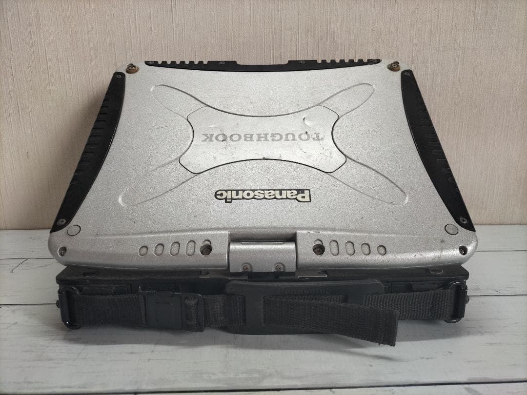 TOUGHBOOK CF-18 10.4型/落下や衝撃、水、埃に強い堅牢PC 2