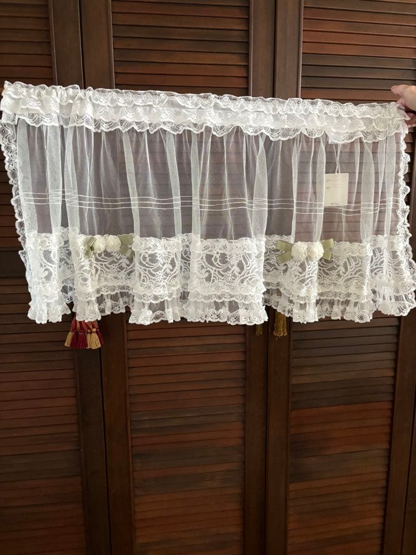 ヒスクローネ　カフェカーテン