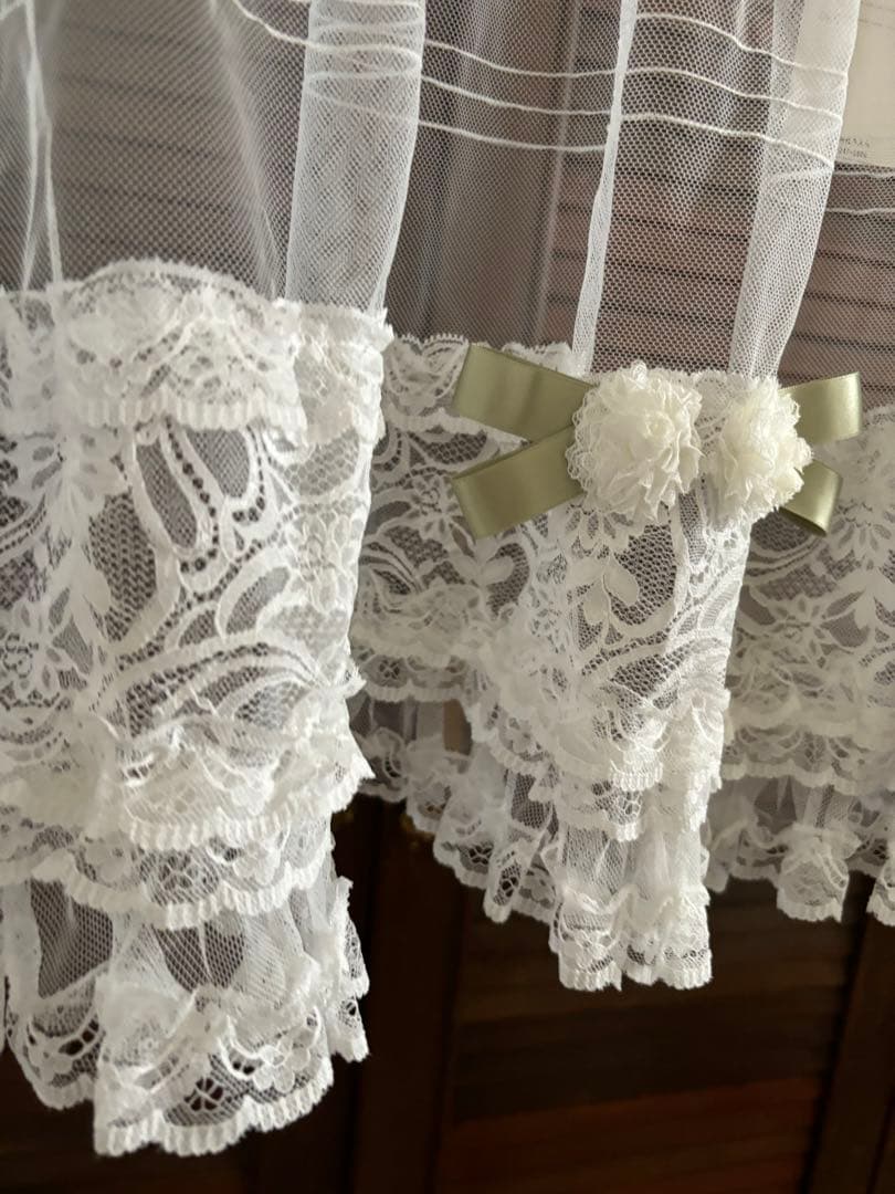 ヒスクローネ　カフェカーテン