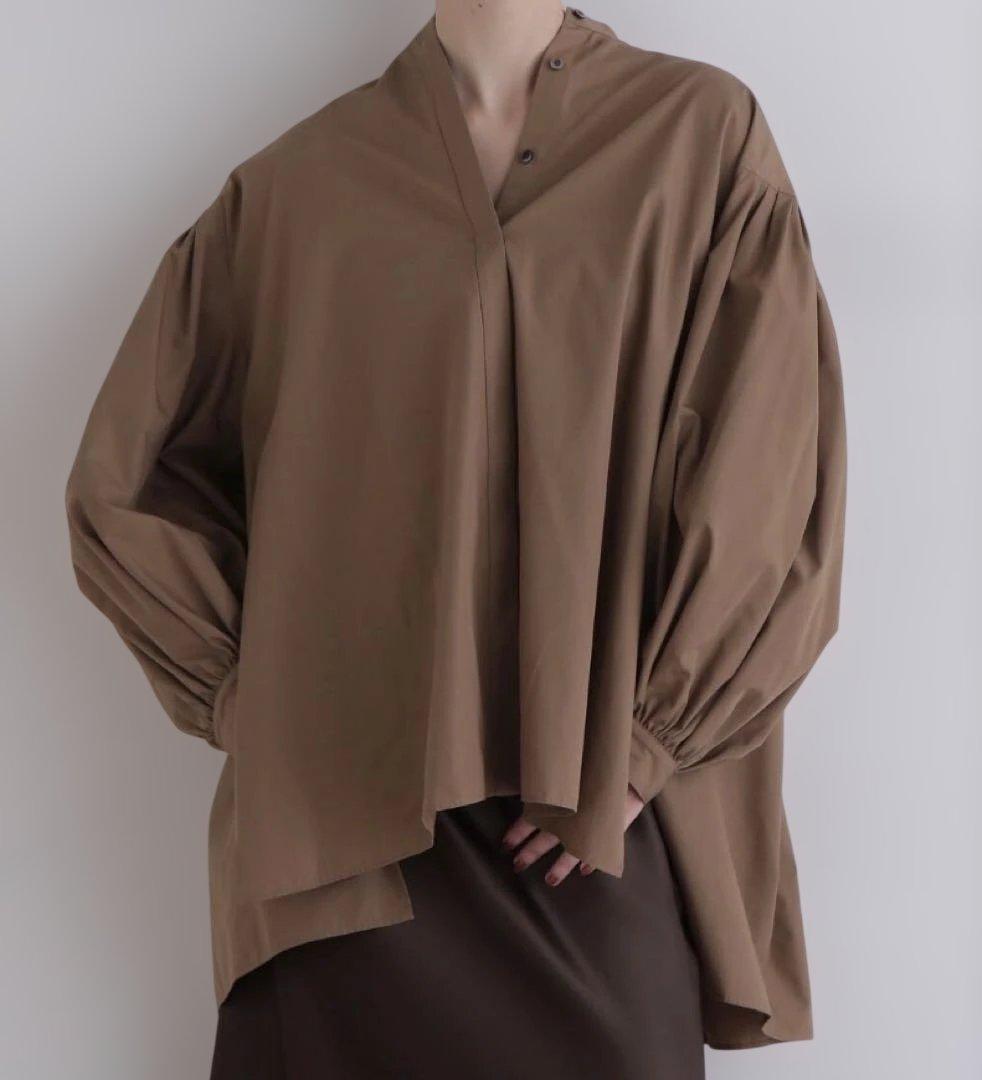 LE PHIL ルフィル タイプライターギャザーブラウス　モカ