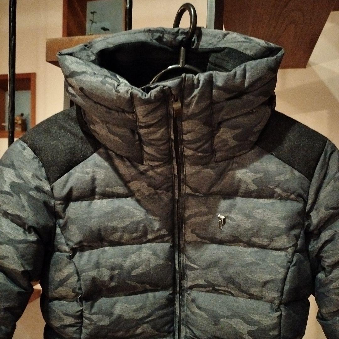 PeakPerformance　迷彩グレー スキー、スノーボードジャケット