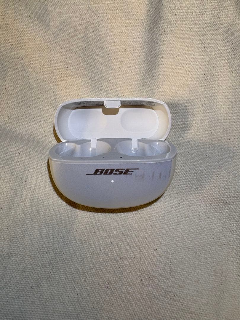 【最終値下げ】Bose Ultra Open Earbuds 充電ケースホワイト