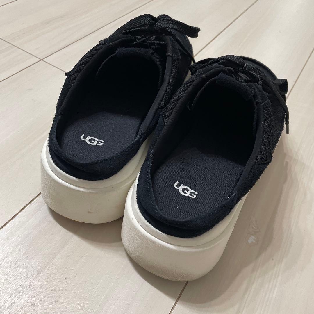 UGG サンダル　スリッポン