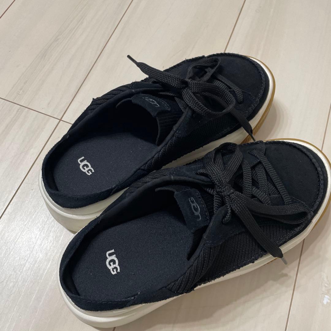 UGG サンダル　スリッポン