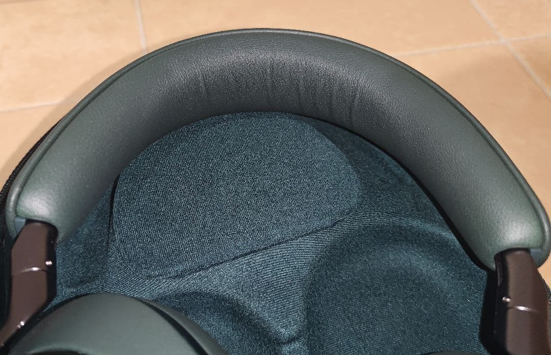 Bowers & Wilkins Px8 B&W ダークフォレスト ヘッドホン