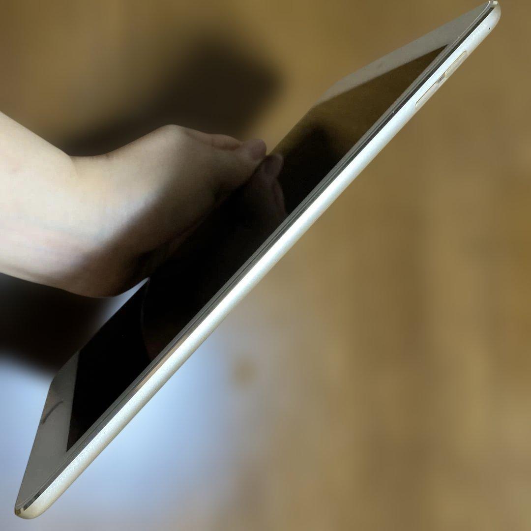 Apple iPad mini4 128GB ゴールド　本体