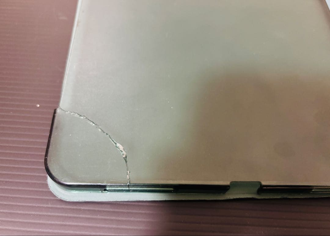 iPad Air第5世代64GB バッテリー容量97% 互換ケーブル・カバー付き