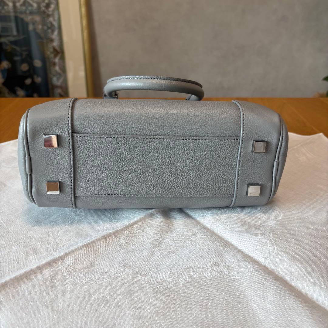 LOEWE ロエベ アマソナ23 ソフトグレインカーフ パールグレー