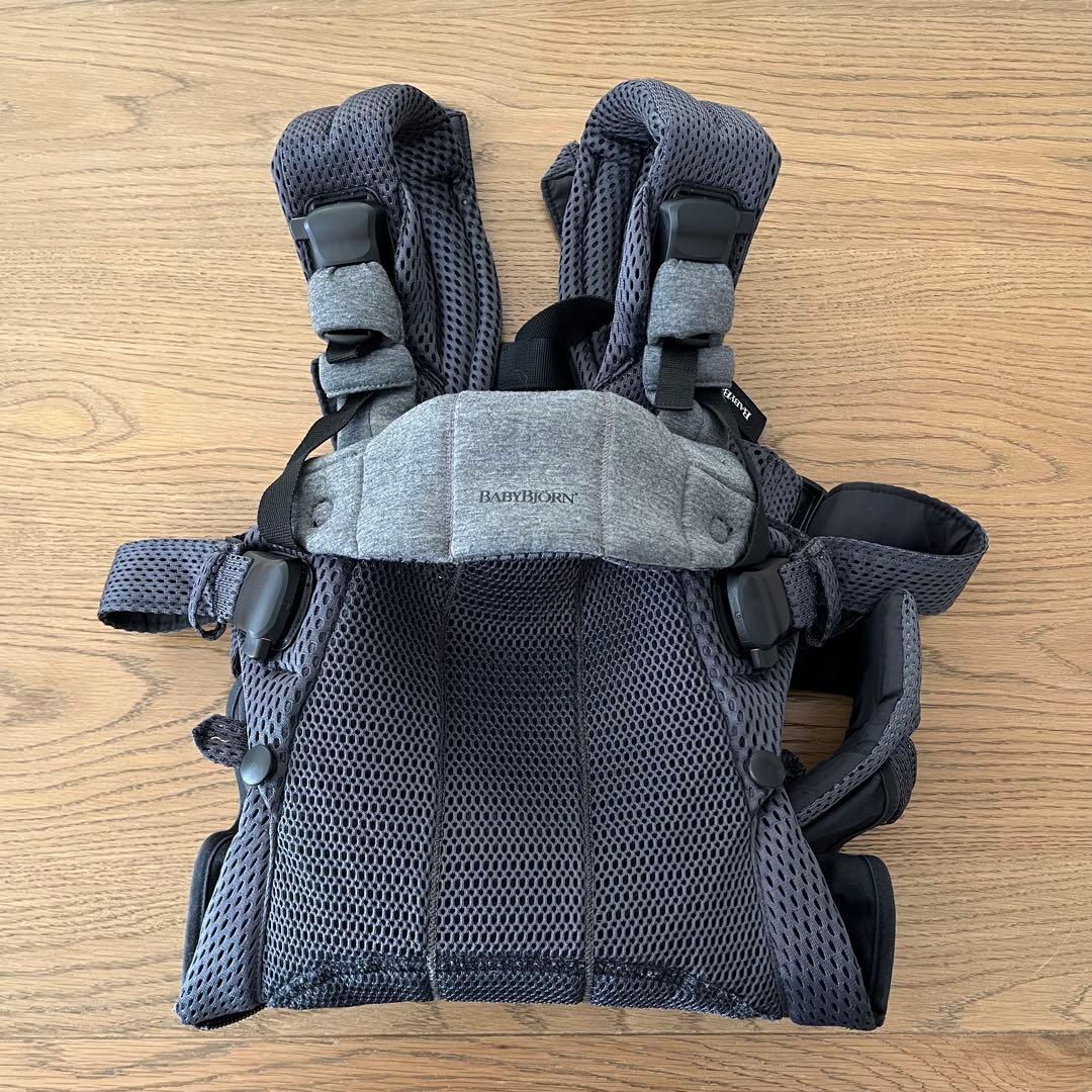 ベビービョルン　ハーモニー　抱っこ紐　アンスライト　チャコールグレー