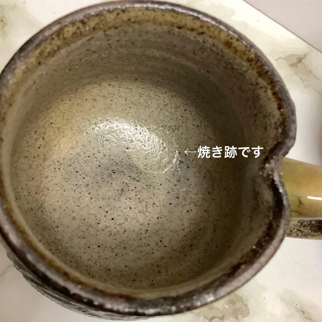 新品　沖縄県壺屋焼　小橋川清正　やちむん　赤絵魚紋　カップ&ソーサー　琉球陶器