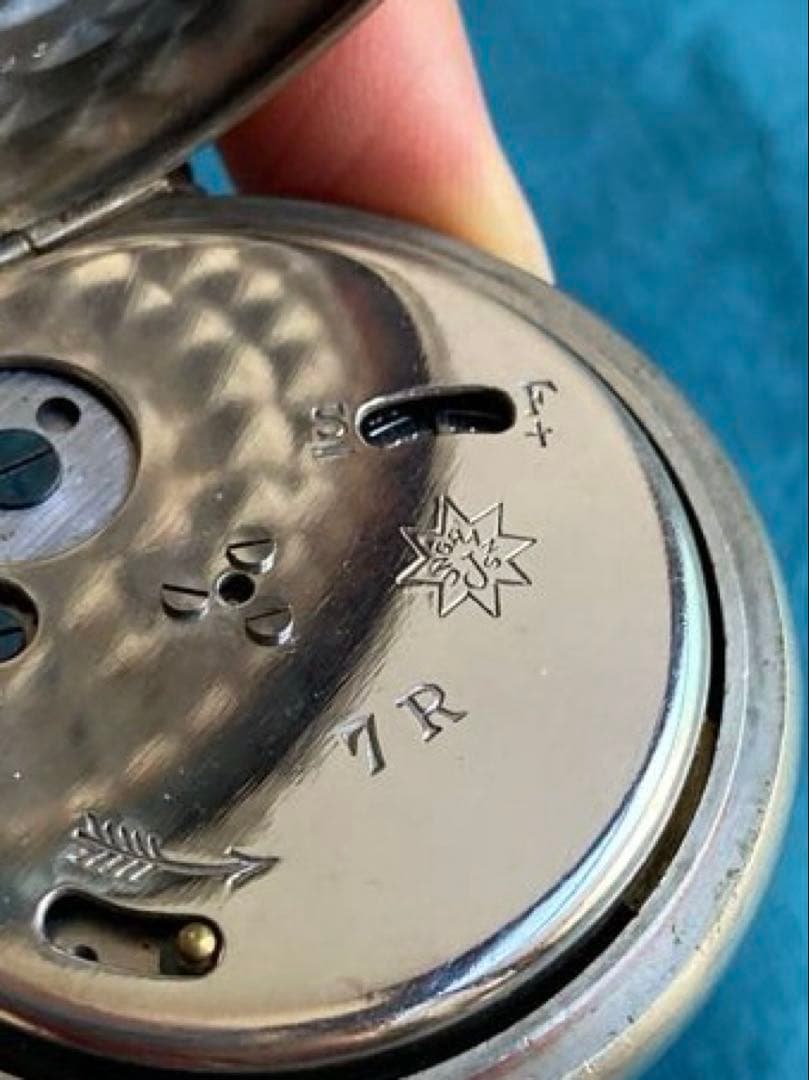 【専用ページ】ユンハンス　懐中時計　稼働品　軍用　アラーム機能付