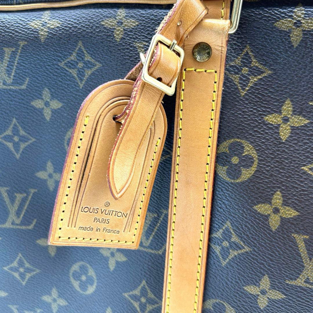 ルイヴィトン ポルトドキュマン ヴォワヤージュ モノグラム　ビジネスバッグ