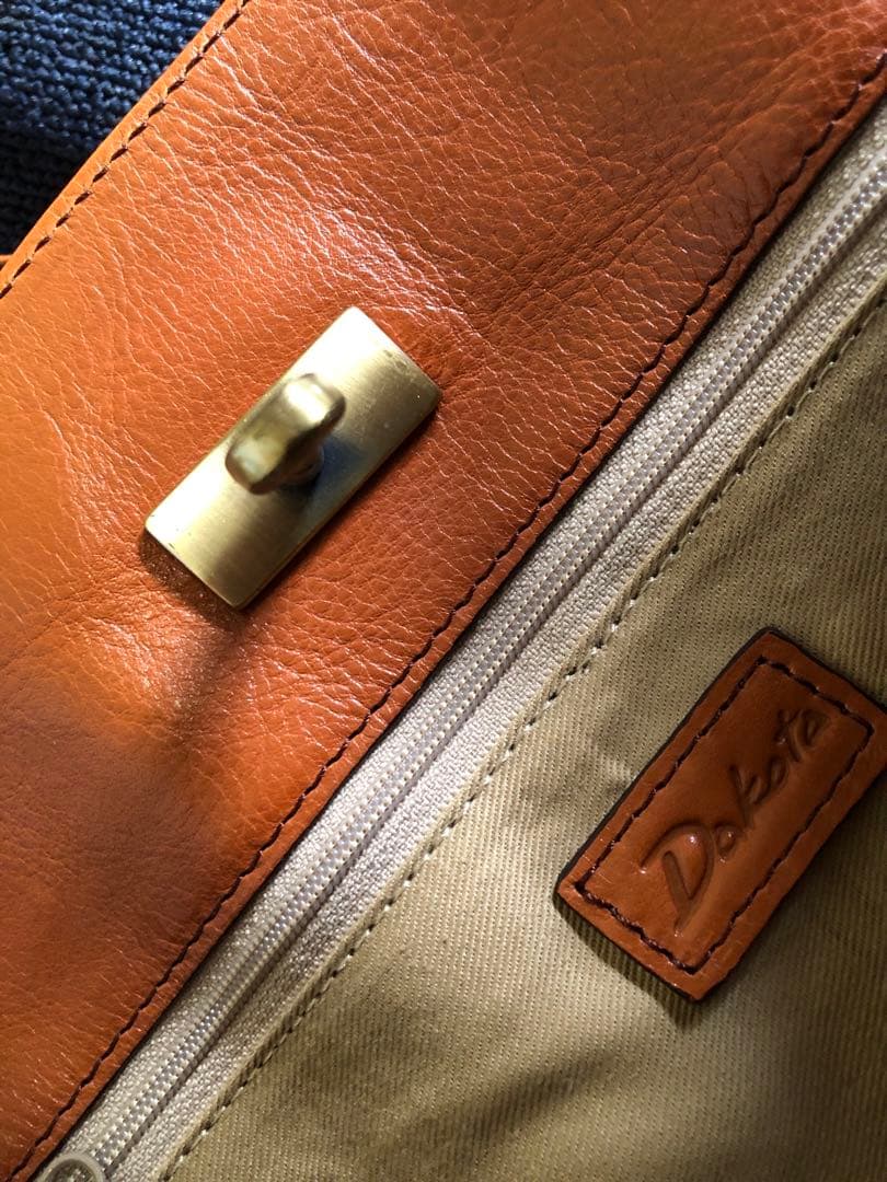 ハットリ です❗️Dakota ハンドバッグ ショルダーバッグ