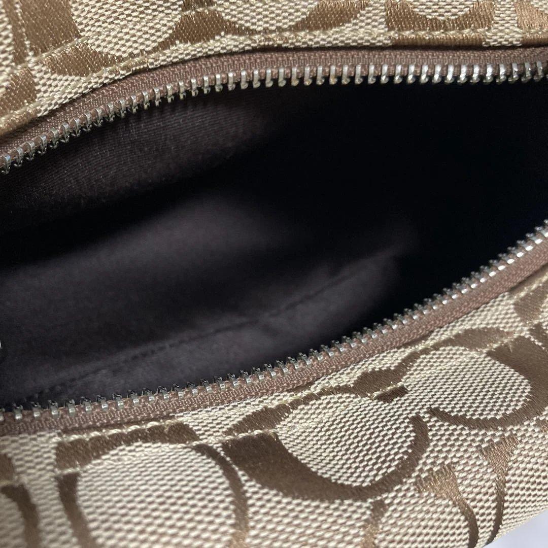 COACH　アクセサリーポーチ★極美品ハンドバッグ シグネチャー　6044
