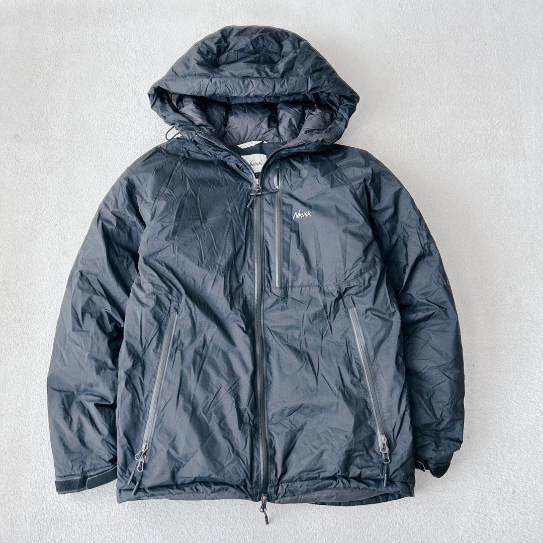 現行 NANGA ナンガ オーロラダウンジャケット フード ブラック 胸ロゴ 黒