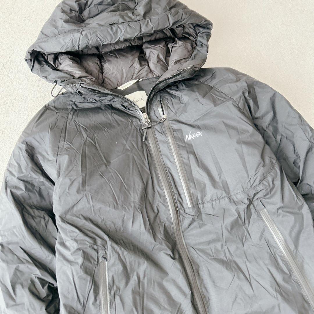 現行 NANGA ナンガ オーロラダウンジャケット フード ブラック 胸ロゴ 黒