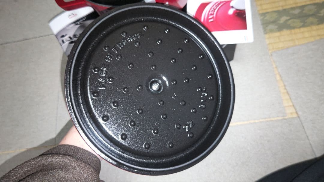 ストウブ　ピコココット　ラウンド　22㎝　チェリーレッド　40509-825